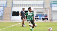 Pemain PSMS Medan menjalani sesi latihan jelang pertandingan melawan PSPS Pekanbaru di Stadion Kaharudin, Sabtu (20/09/2025) esok hari. (Foto : Media Officer PSMS Medan)